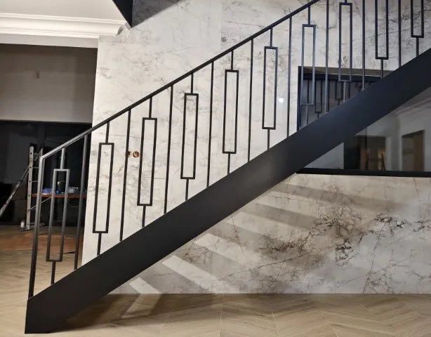 balustrada-art-deco-metalowa-czarna balustrada-art-deco-metalowa-czarna