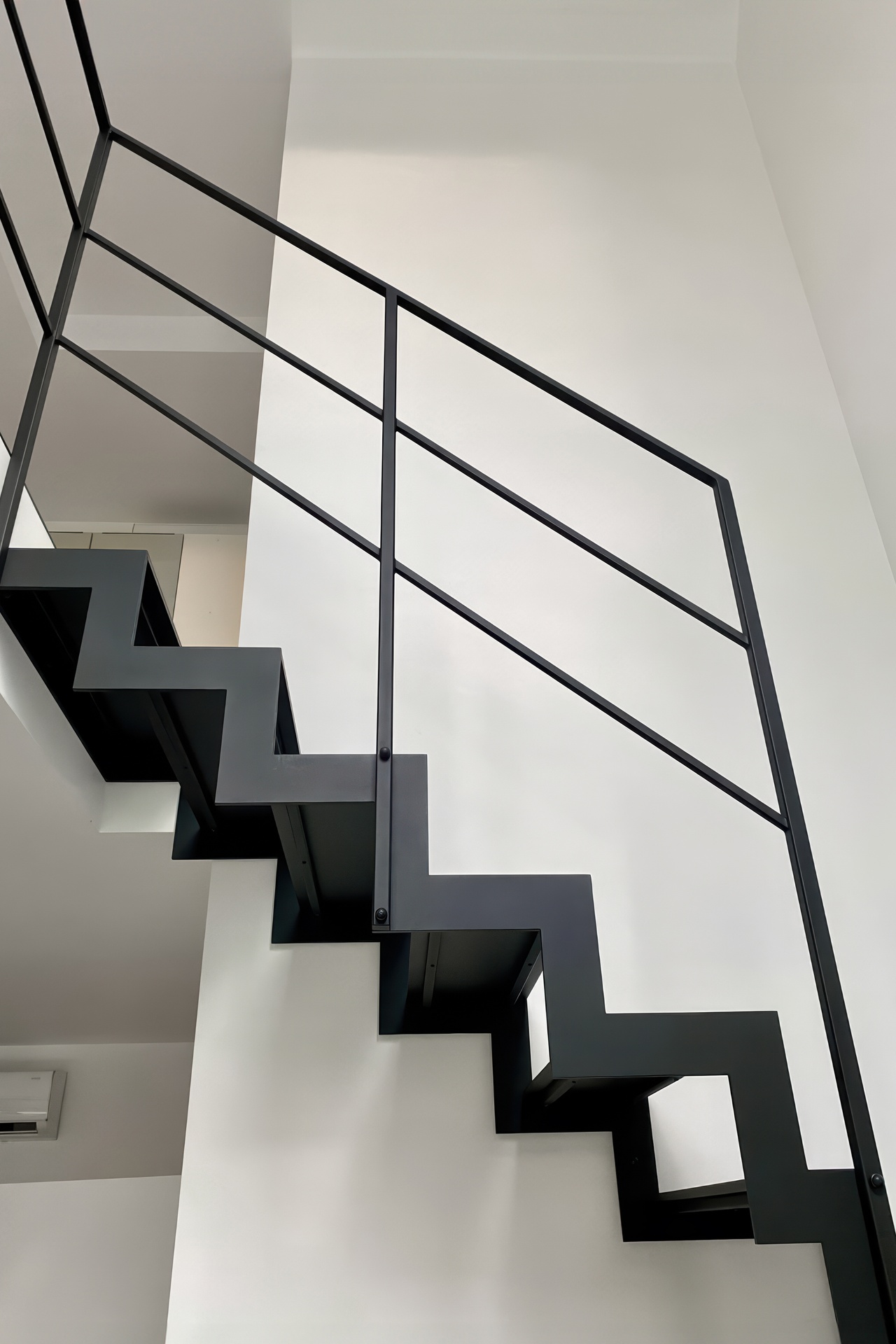 nowoczesne schody balustrada minimalizm