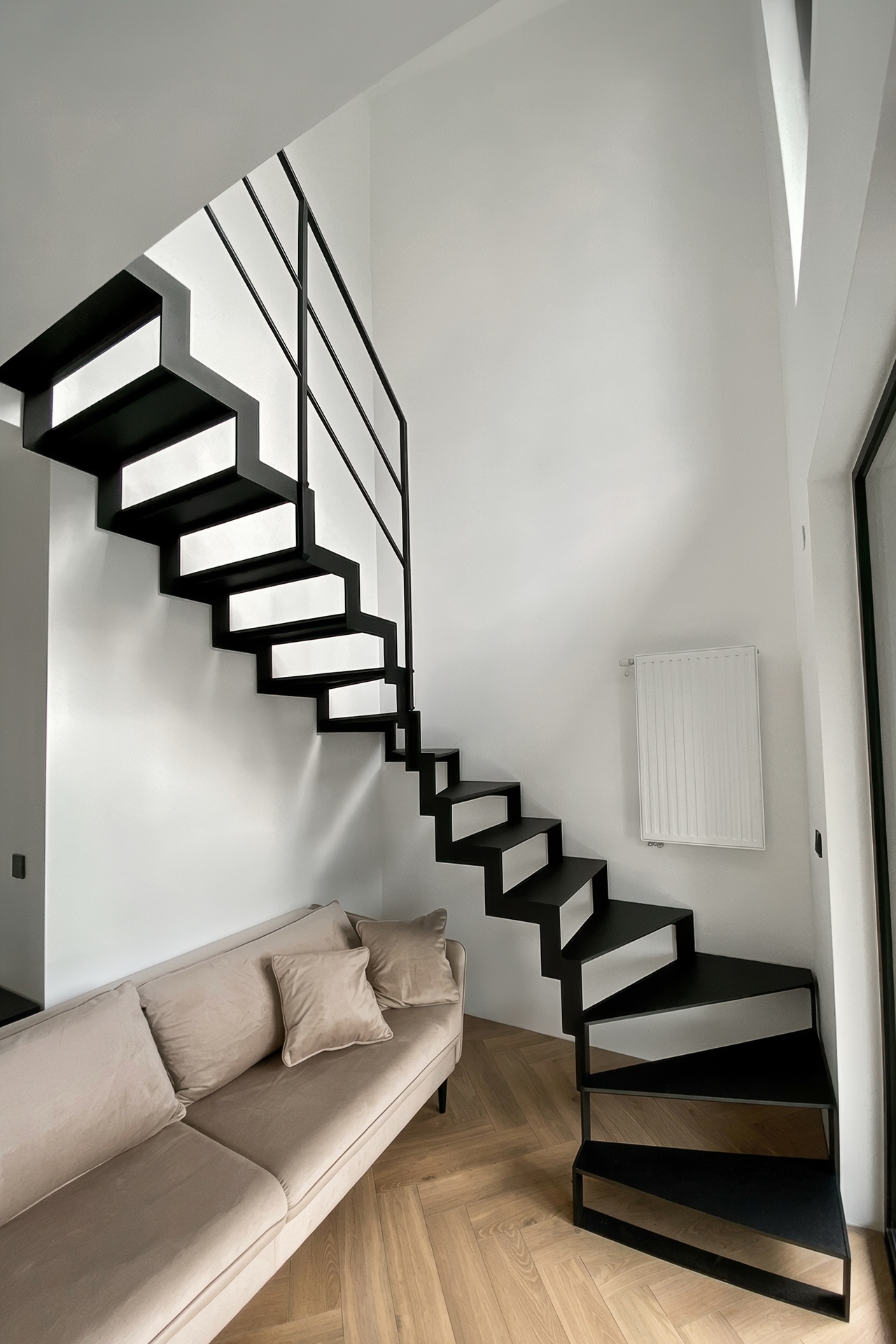 schody zabiegowe azurowe konstrukcja samonosna