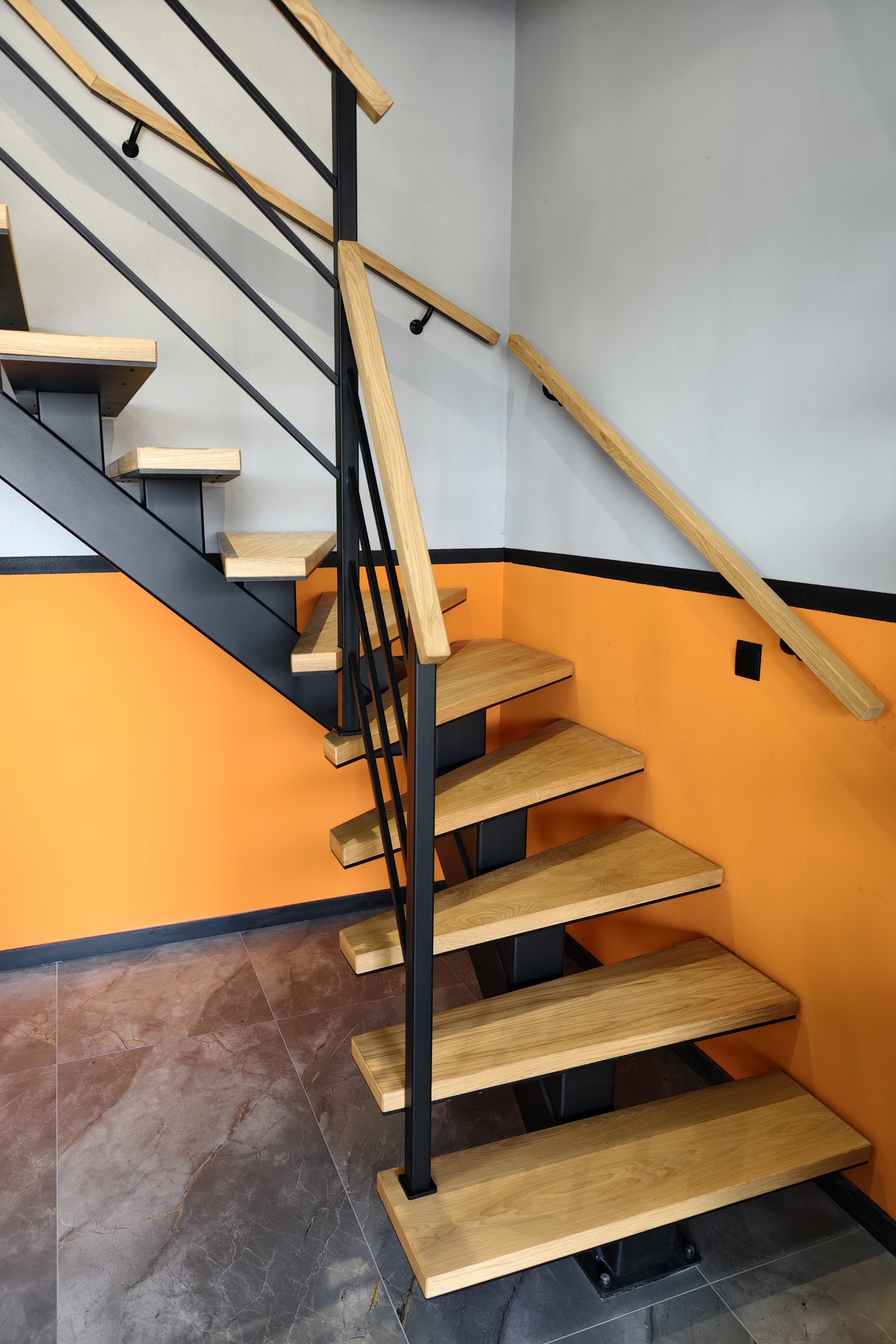 schody zabiegowe na jednej belce