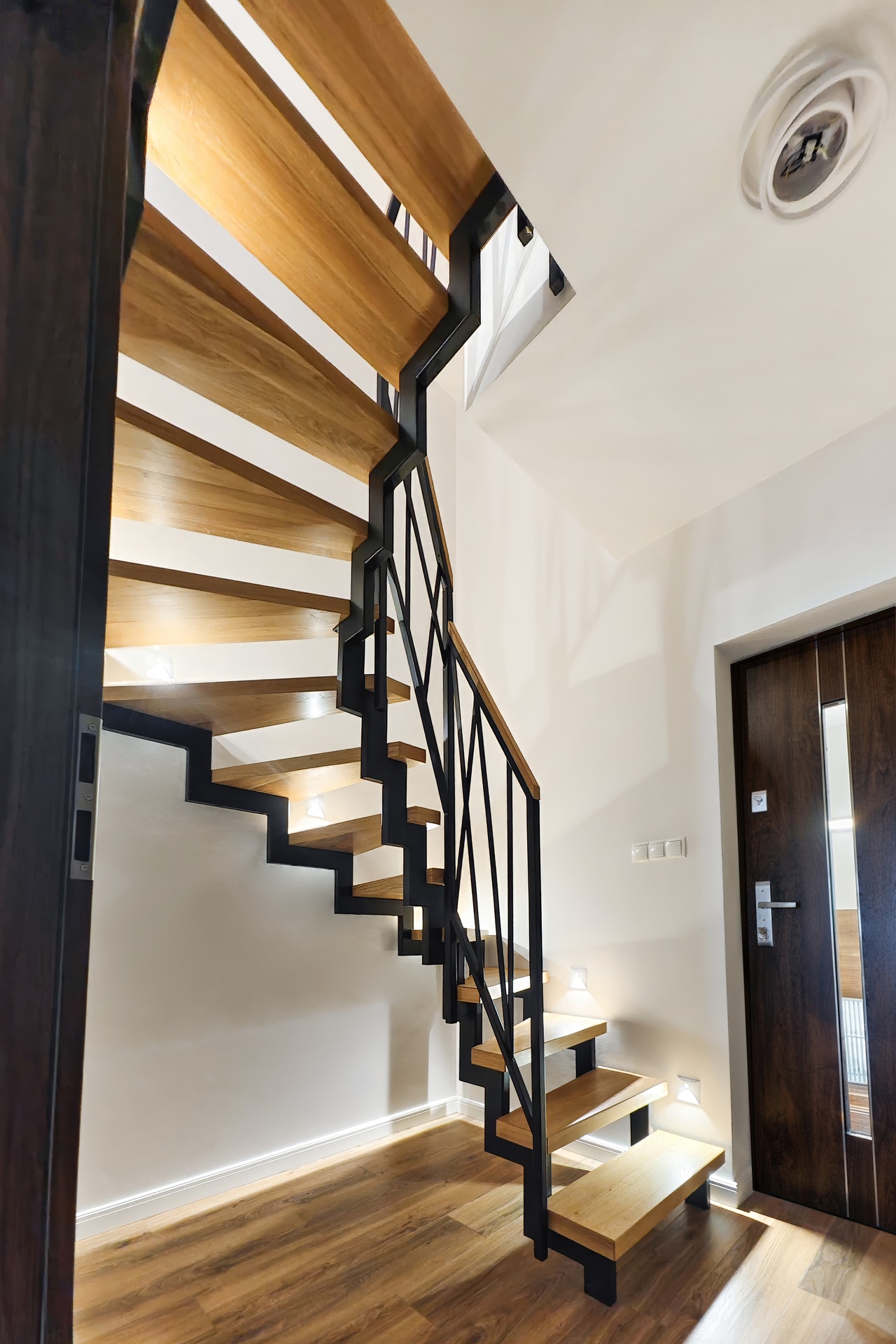 schody zabiegowe z profila legionowo