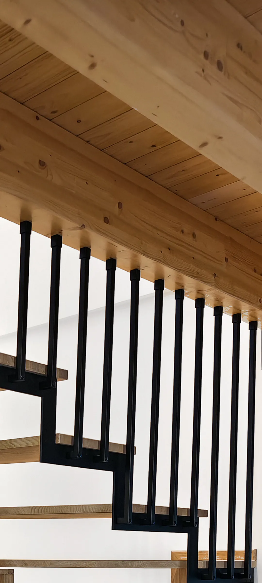 schody zabiegowe z zabudowa pod stopniami drzewica