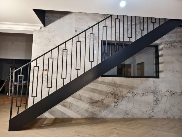 schody-policzkowe-art-deco-wyszkow-progresmet